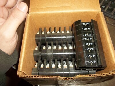 LOT OF 38 GE CR151A1 SECTIONAL TERMINAL BLOCKS 30A (639)