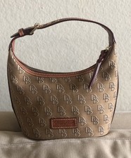 Dooney Bourke Signature Anniversary Hobo Bag Zipper Sac - NEW Without Tag