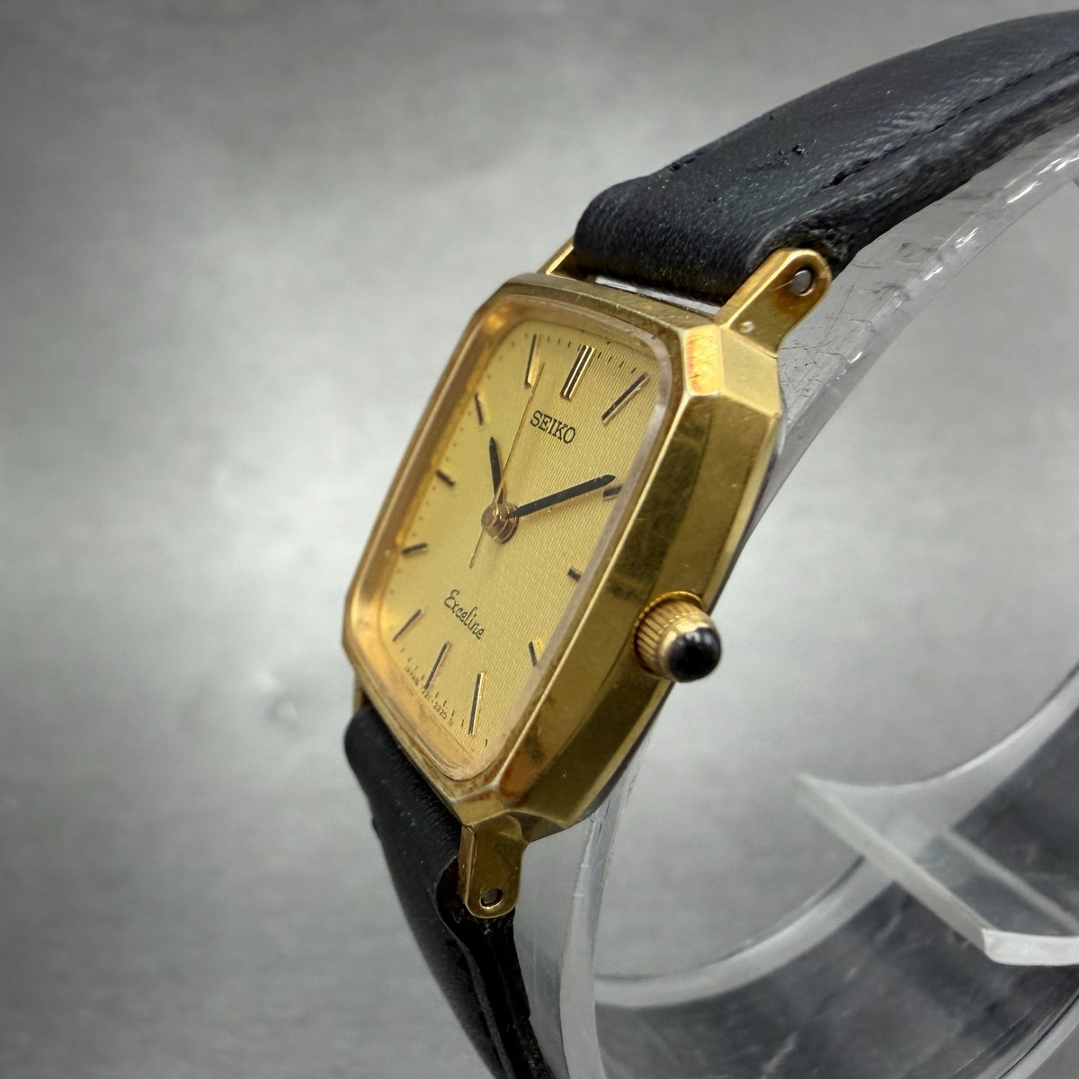 Seiko Exceline Tank Watch Women 20mm Champagne Dial Gold Tone 7321