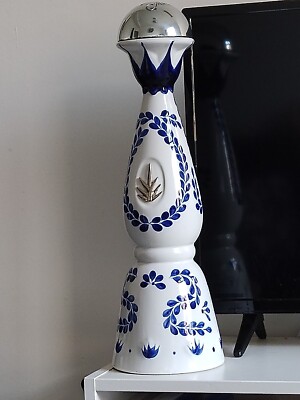 Klasse Blau Magnum leere Flasche