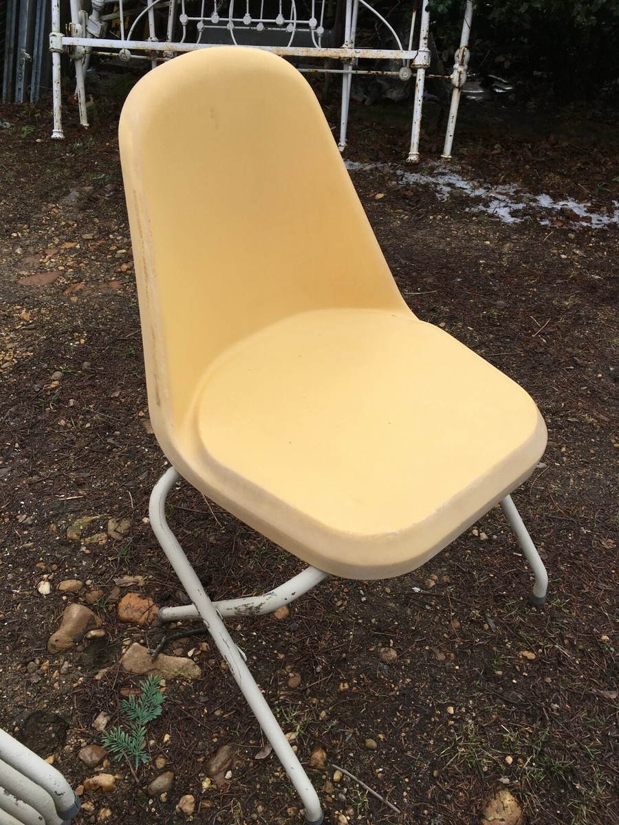 1 Vintage Mid Century Modern Stacking Plastic Chair By Comfort
