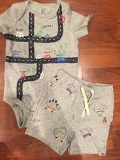 3 6 M Baby GAP 2pc Gray Dinosaur Cars Bodysuit Shorts Boy Outfit NWT