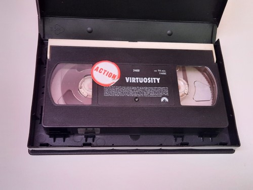 Virtuosity 1995 VHS German PAL Video Großbox Denzel Washington - Bild 5 von 5