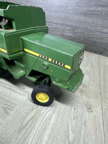 John Deere Titan Combine 2 II ertl USA Made Missing Cab Die Cast Toy Tractor - Picture 13 of 24