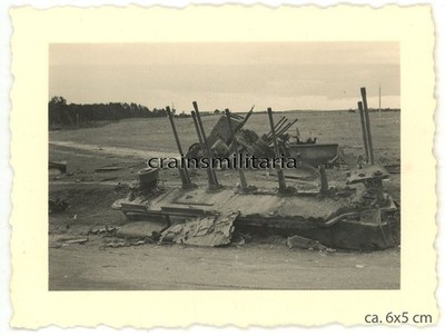 Orig. Foto russ. Beute Panzer KW-1 KV-1 Tank Wrack bei OSTROW Russland 1941