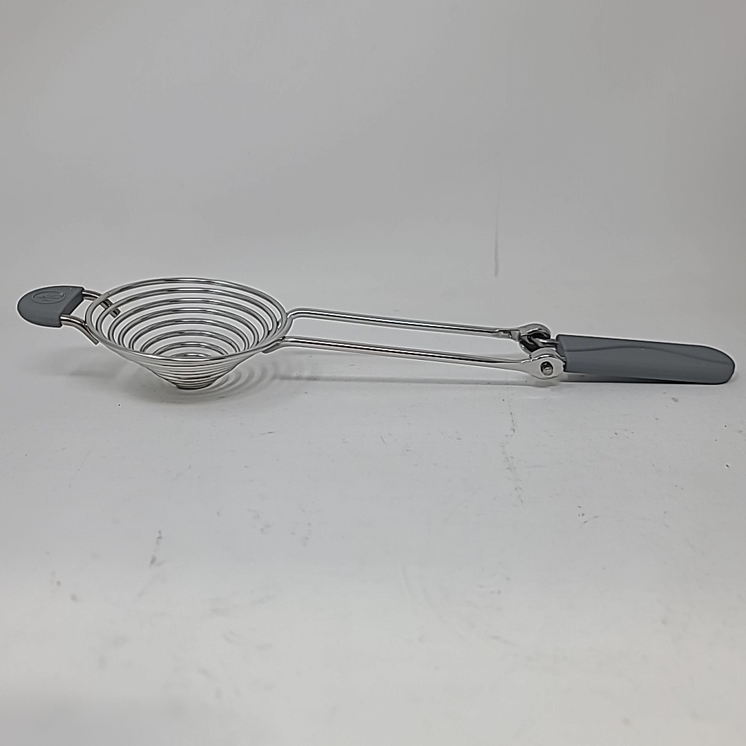 Pampered Chef Egg Separator 1187 Stainless Steel Vintage Item Retired Open Pkg