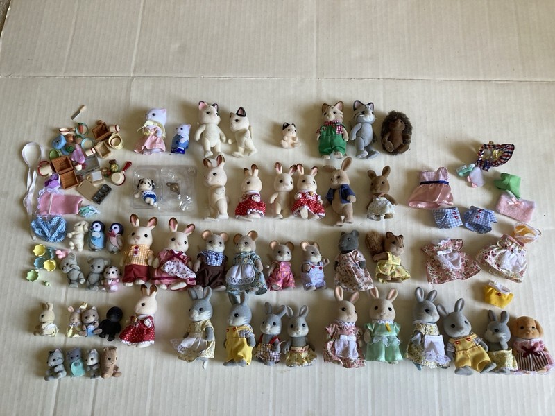 Calico Critters Sylvanian Families Huge Lot Cats Bunny Rabbits Mice Babies