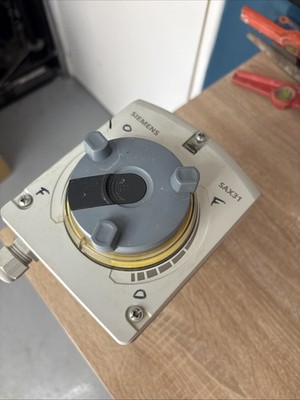 Servomotor Siemens SAX 31.00 / 230V Ref: S55150-A105 