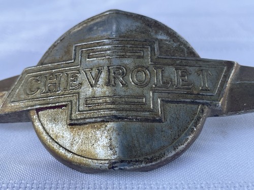 1934 1935 (1936 Truck) Chevy Radiator Grill Emblem Badge Chevrolet Original Part - Picture 9 of 10