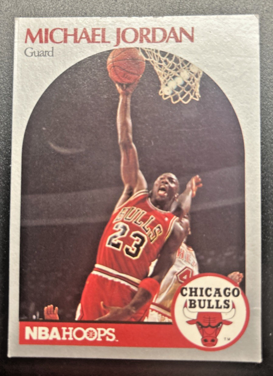 Michael Jordan 1990-91 NBA Hoops Card #65 Chicago Bulls with bonus UD #22