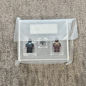 2012 Lego minifigures NY Toy Fair Captain America & Iron Man /125 Graded UKG 95%