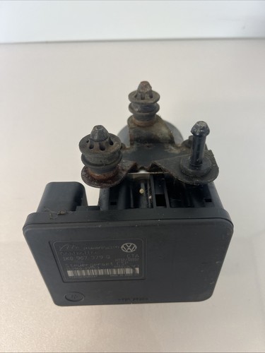 Audi A6 ABS Pump & Control Module Unit ECU 1.9 TDI Diesel 5C OEM 1K0907379Q - Picture 5 of 15