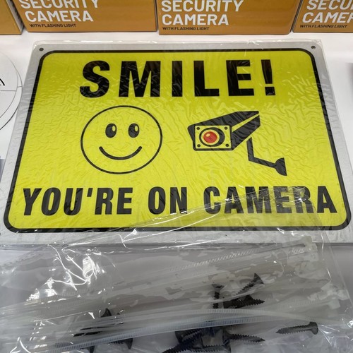 SAVITO Dummy Security Cameras 4 Video/Surveillance Signs w Flashing Light NIB - Picture 5 of 9