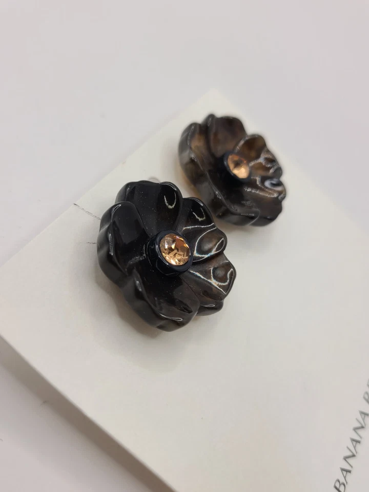 PENDIENTES FLOR RESINA LUCITE Banana Republic para mujer tortuga Foto 3 de 4