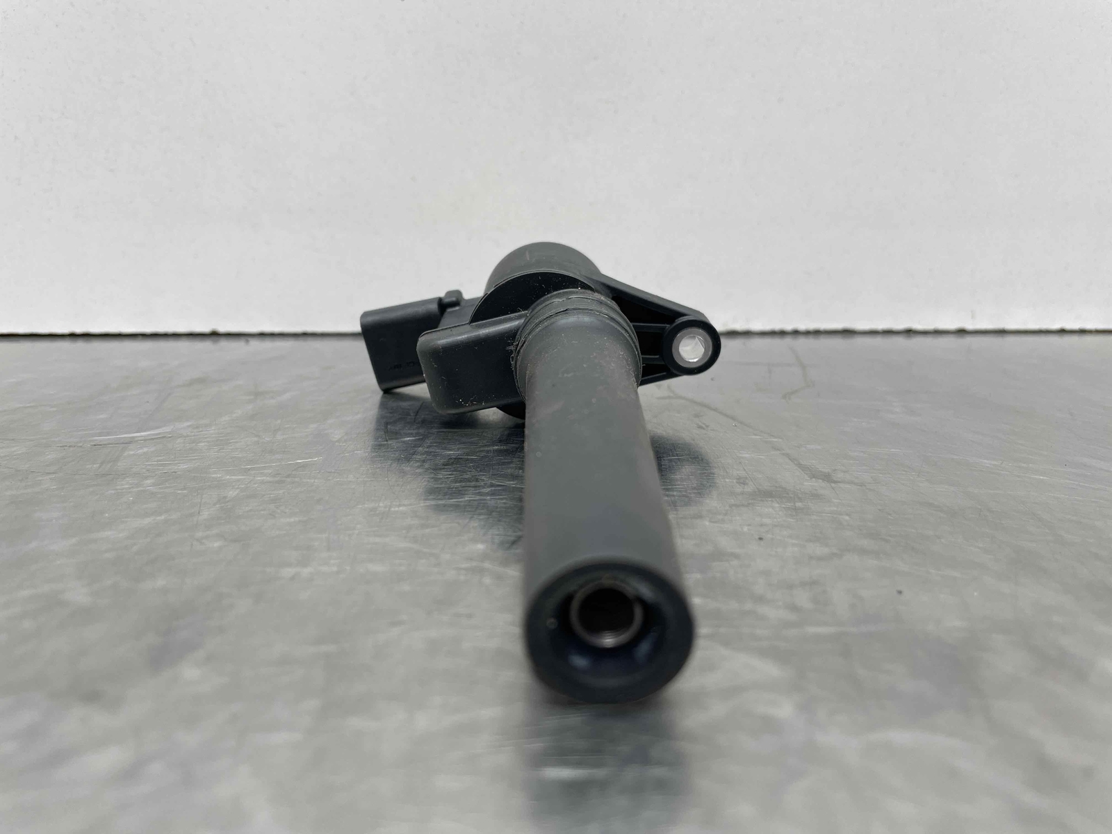 2010 Aston Martin Rapide OEM Engine Ignition Coil 39K 8G43-12A366-AA