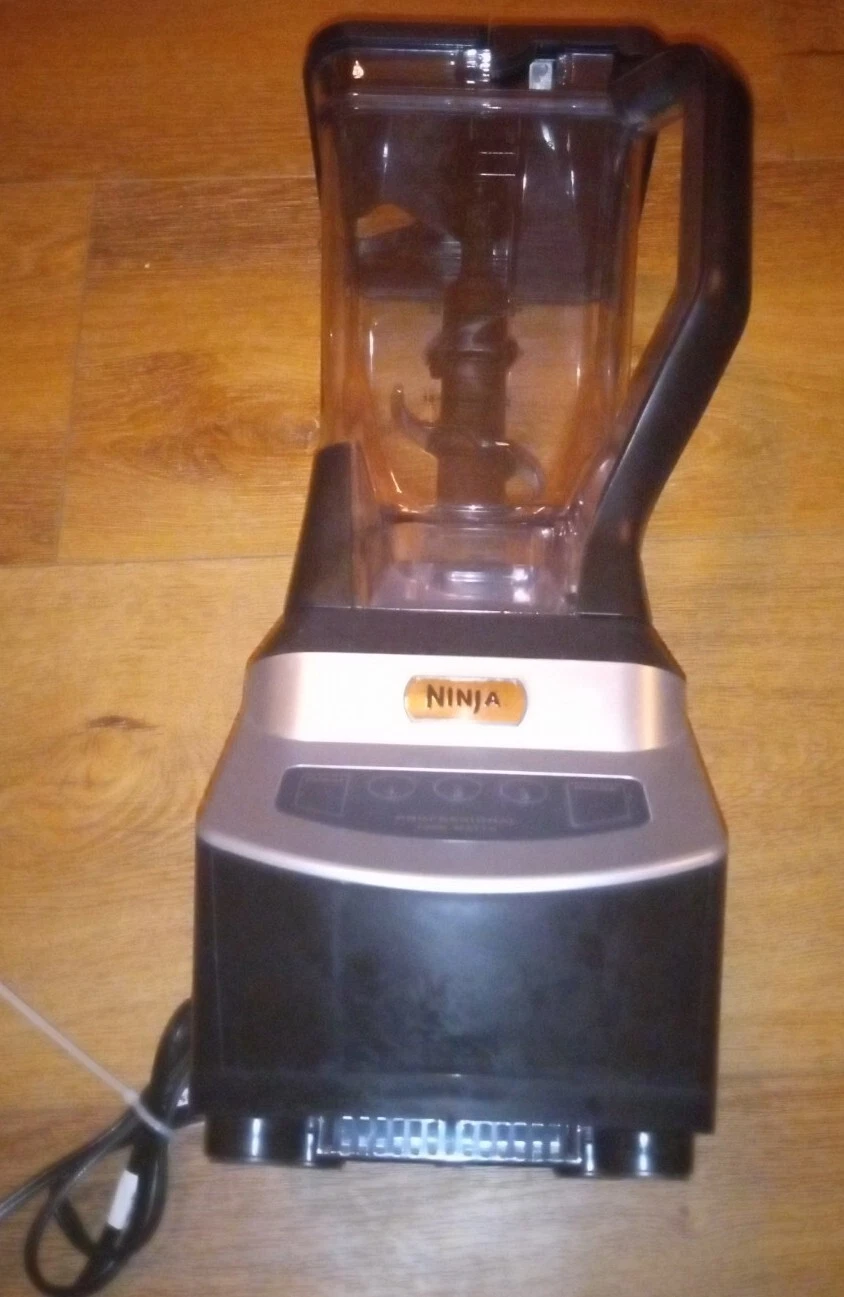 Ninja Professional Blender NJ600 1000W Silver Black Base 72 Oz Pitcher Blade Lid