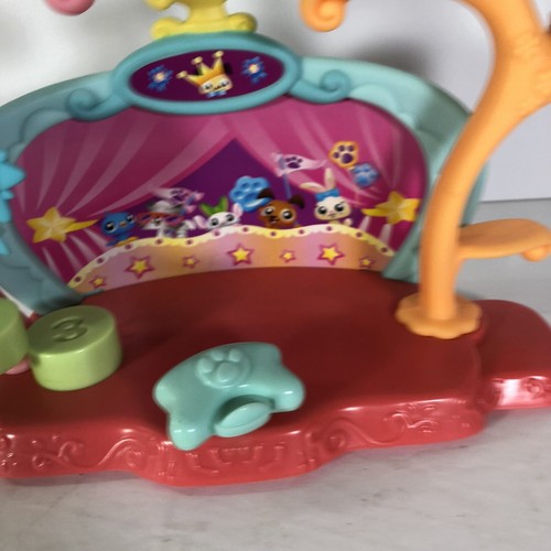 Littlest Pet Shop LPS Tricks & Talent Show Stage Playset 2006 - Picture 5 of 8