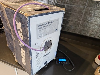 Cat 6 Kabel 100m+ Open Box Emitex U/UTP ungeschirmt EM02.102 violett PVC