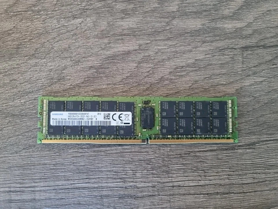 Samsung M393A8G40MB2-CVFBY Module RAM serveur 64 Go DDR4  2933 MHz ECC RDIMM