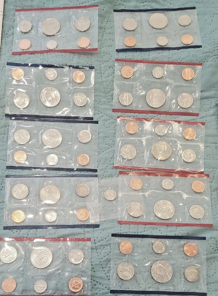 Lot of 10 P&D Mint Sets with OMP Each Year 1988 Thru 1997 Including 1996 W Dime - Image 3 of 3