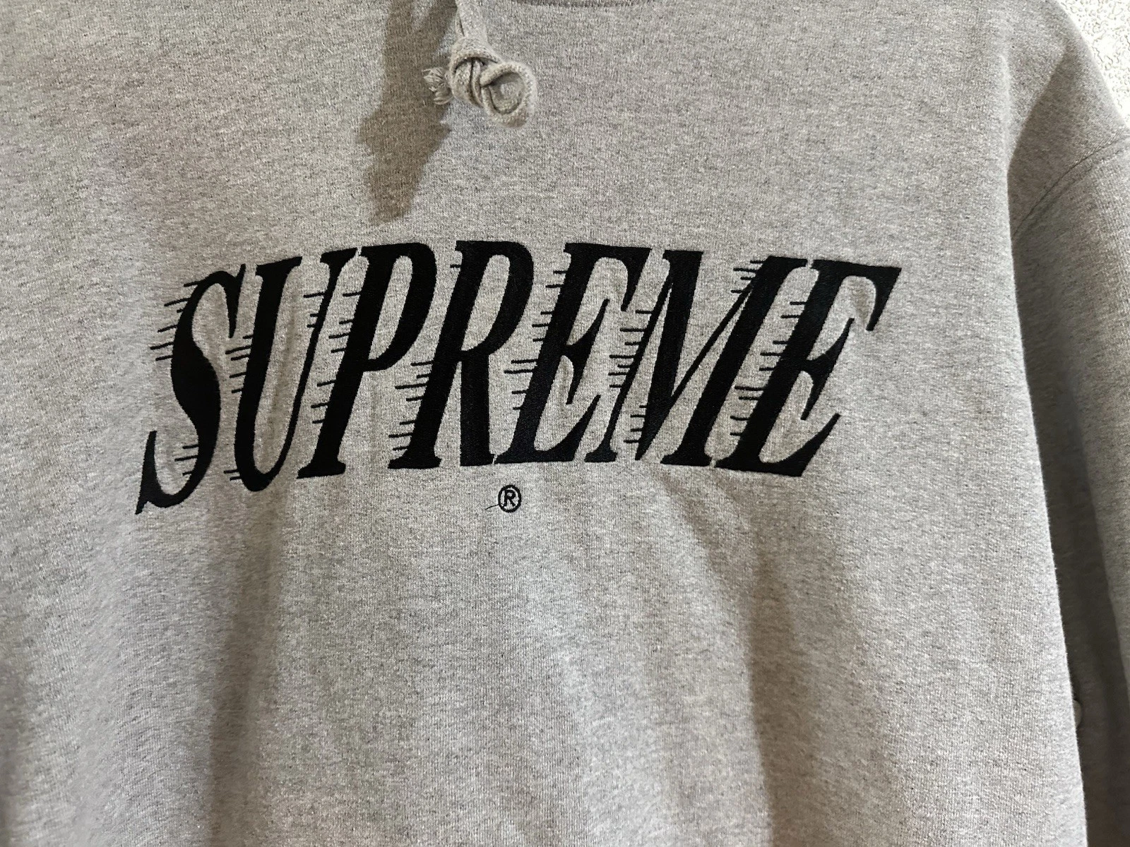 Felpa Supreme Crossover con Cappuccio Grigio Uomo M Usata Ottime Condizioni SCATOLA