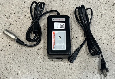 HP0060W(B)-M High Power Tech 3-Pin XLR Charger 24V 1.2 A  *NEW*
