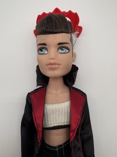 BRATZ BOYZ Masquerade Penn Vampire Dracula bambola MGA 2003 - SKU 25 - Foto 3 di 5