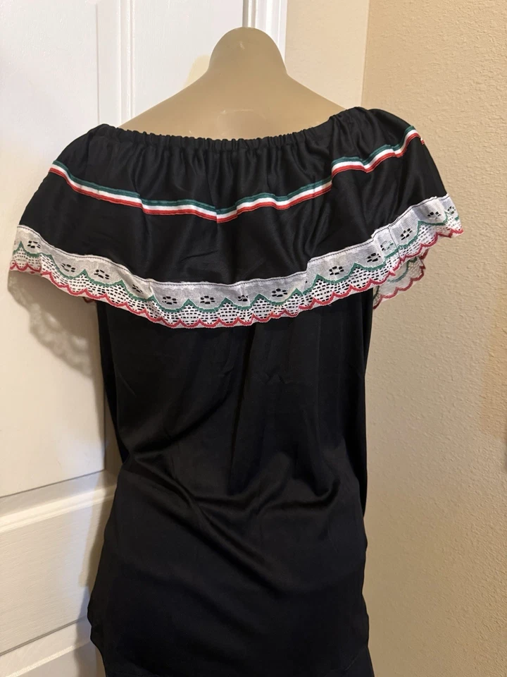 Black Mexican Folkloric Women Size M/L Off-Shoulder Ruffle Top Lace Red Ribbon - Image 2 of 2