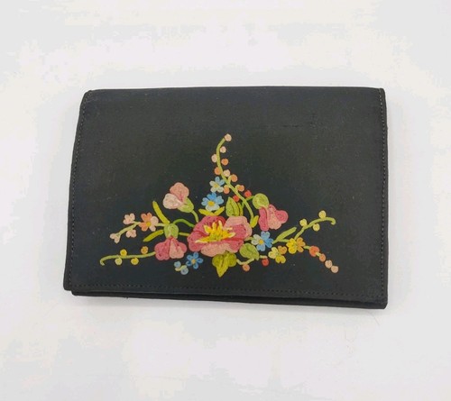 Vintage France Black Embroidered Wallet with Clam Shell Coin Compartment