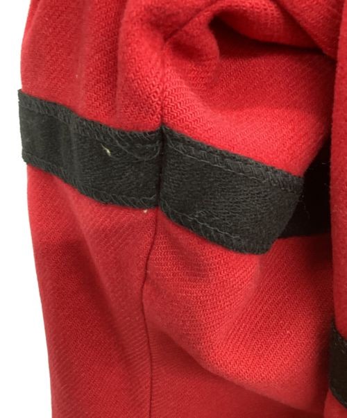 INTERNATIONAL SCENE                    Patchwork … - image 10