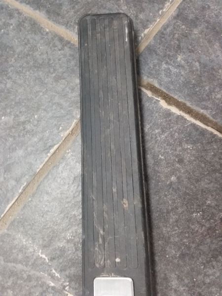 1994 ACURA NSX RIGHT PASSENGER DOOR SILL PLATE NUMBERED SKID SCRATCHES