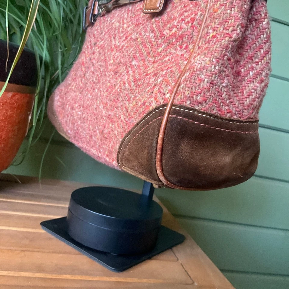 Винтажный Coach Hampton Розовый Твид и Коньяк Коричневая Кожа Б/У в отличном состоянии - Изображение 4 из 4