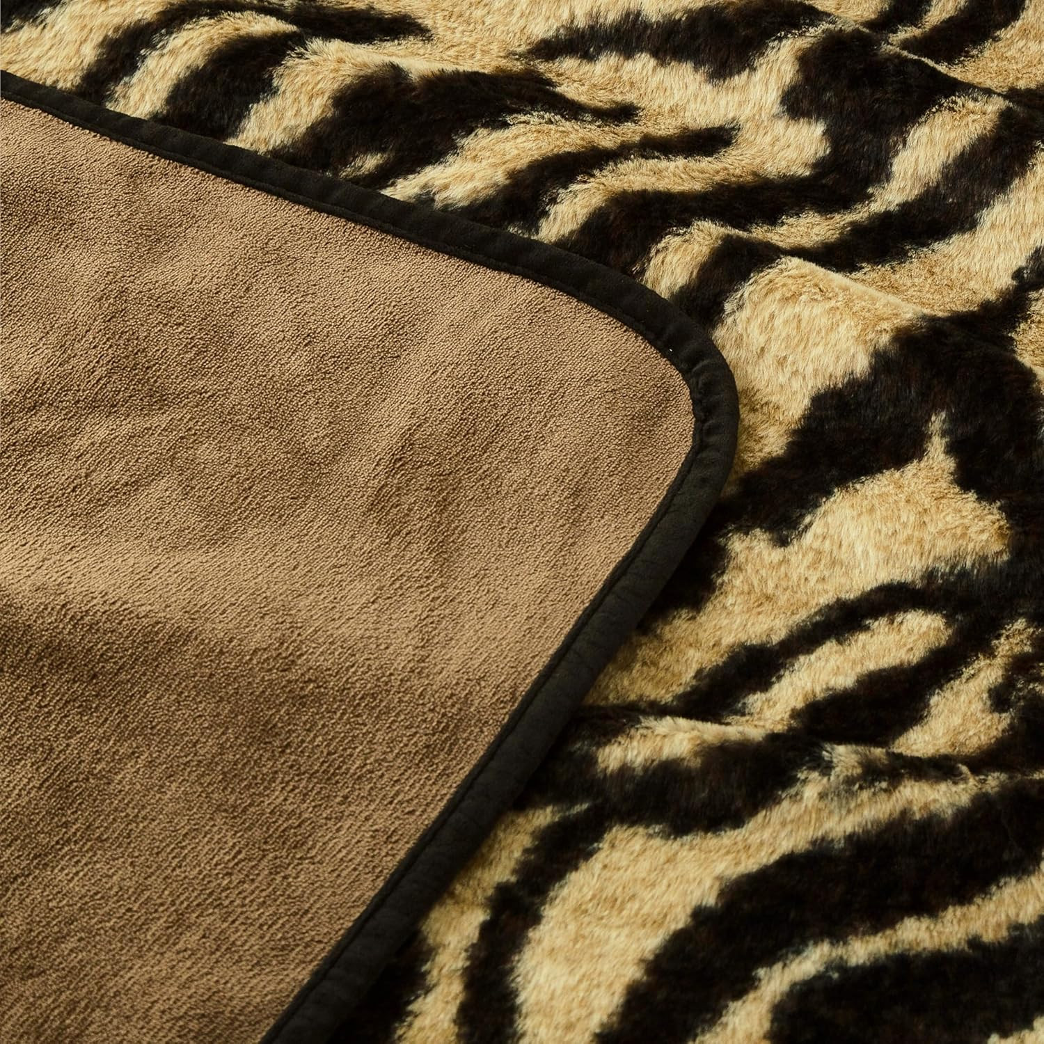 Cozy Zebra Stripes Faux Fur Throw Blanket for Couch & Sofa 60x80 Inches