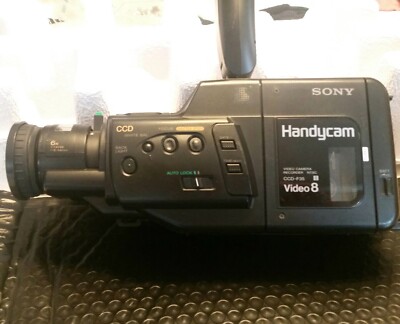 CAMÉRA VIDÉO VINTAGE Sony CCD-F350E - Non Testée EUR 44,62 - FR