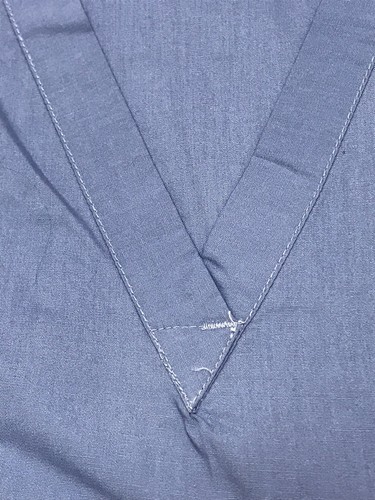 Everwear Scrubs kurzärmliges Oberteil mit Wende-Fronttasche L Large (weißer Ausschnitt) - Bild 8 von 12