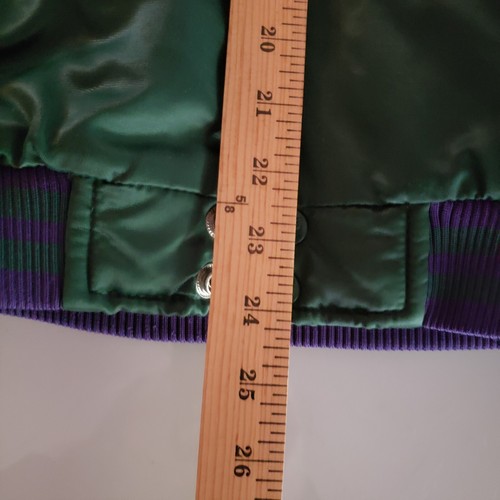 Veste Reebok vintage Milwaukee Bucks satin NBA taille XL homme adulte violet vert - Photo 19 sur 19