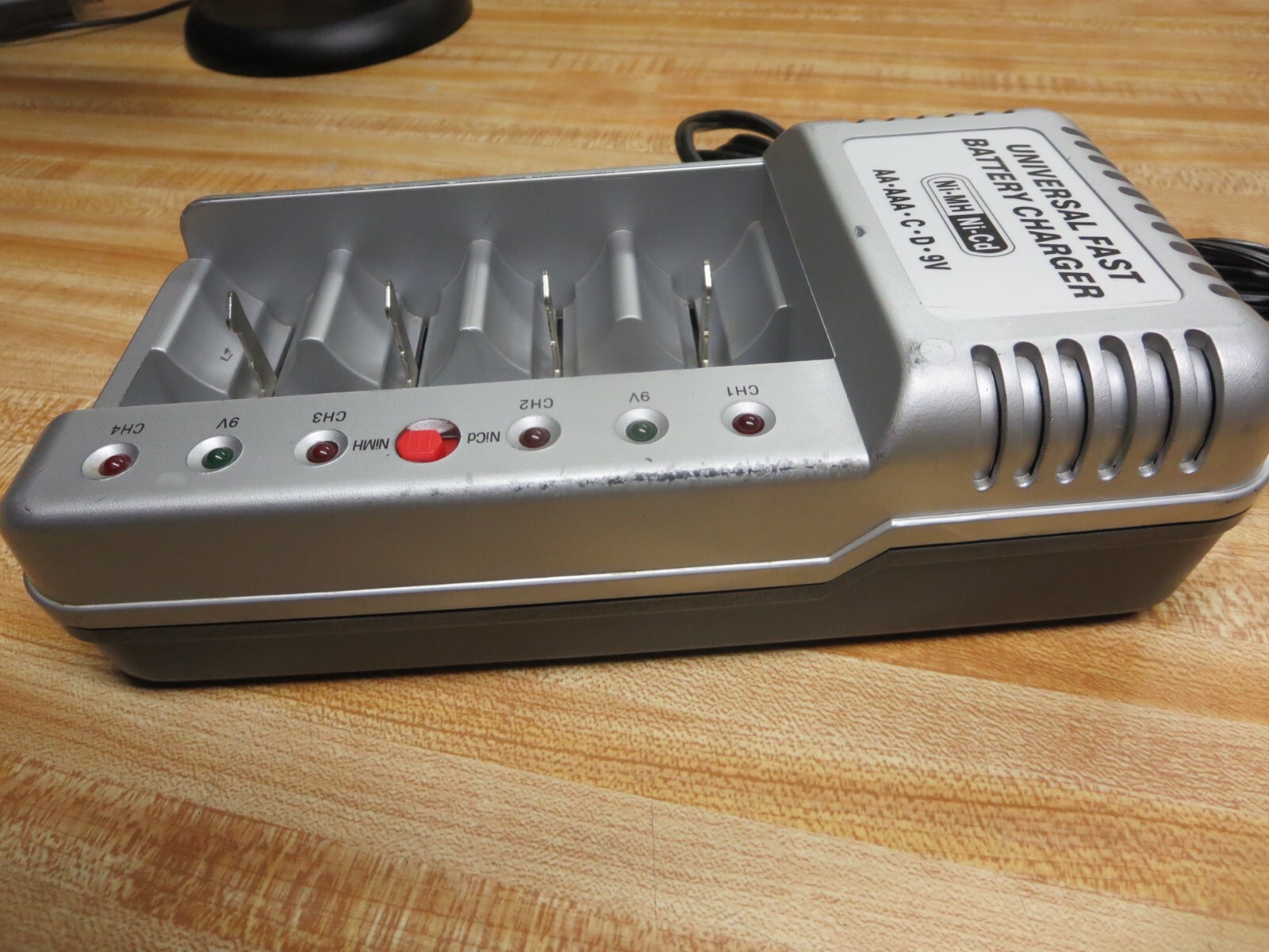 Universal Battery Charger AA AAAC D and 9V eBay