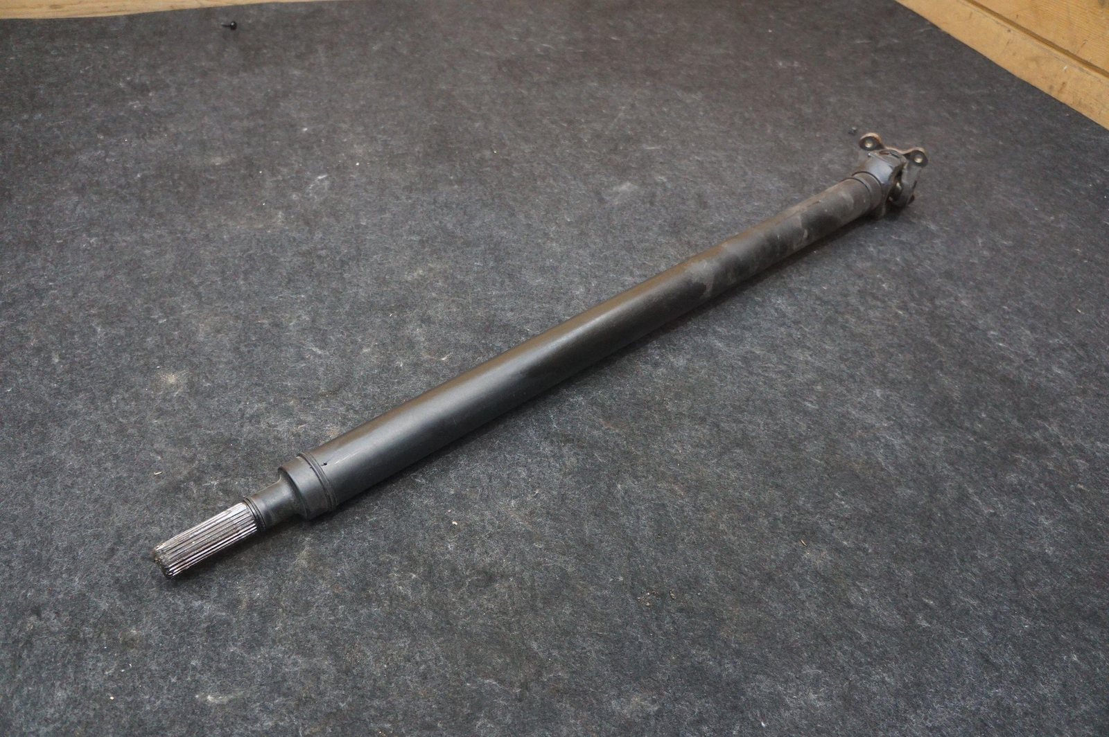 Front Propeller Driveshaft Assembly Oem 26209452673 Bmw 740 750 
