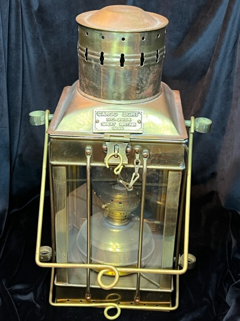 CARGO LIGHT イギリス　ランプ　照明　ビンテージ Vintage Cargo Light Number 3954 Brass Lantern Great Britain Navy