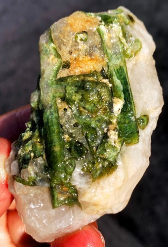 87,6 g ¡GUAU! Muestras minerales de cristal de turmalina verde natural crudo/Schorl ie2920 - Imagen 7 de 14