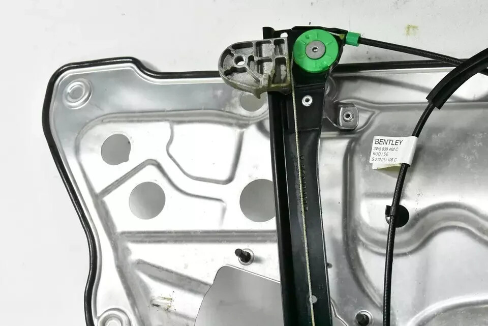06-12 Bentley Flying Spur Rear Right Side Door Window Regulator W / Speaker OEM