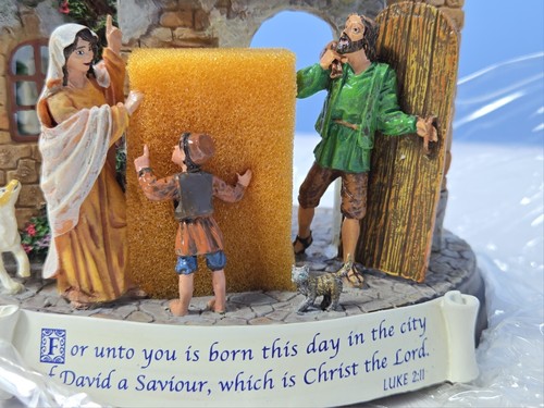THE DANBURY MINT THE NATIVITY VOTIVE CANDLE HOLDERS W/3D SCENERY SET OF 2 - Picture 5 of 14