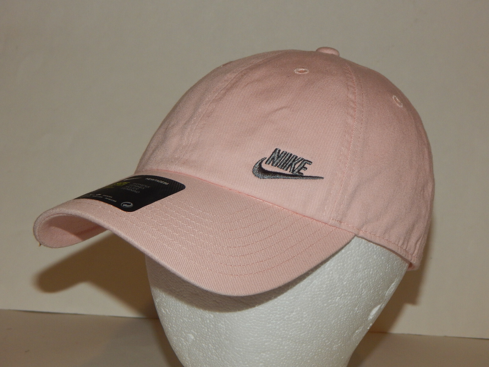nike womens futura classic h86 hat