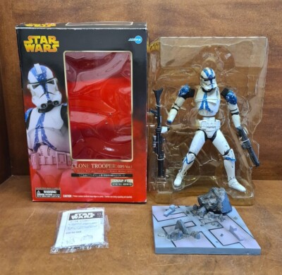 Kotobukiya Star Wars 1/7 ARTFX Clone Trooper Episode 3 Scale Pre-Painted Figure