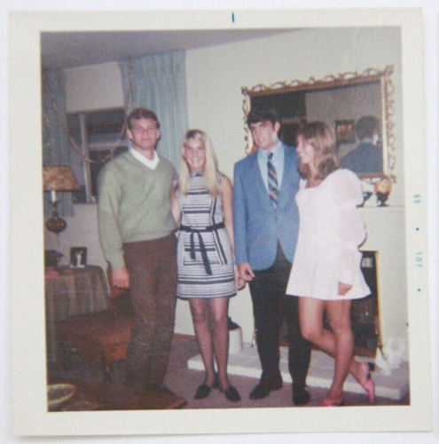 Vintage Lot of Six Lifestyle Photos Photographs Glossy Square Homecoming BB255 - Picture 3 of 7
