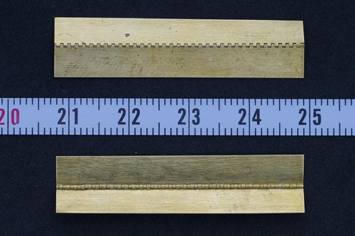 Mini World MW0001 - 1/32, 1/48, 1/72 Continuous piano hinges ( 2 pieces ) new - Picture 6 of 12