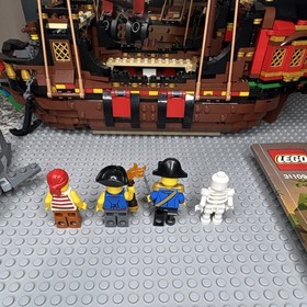 LEGO Creator 3-in-1 Pirate Ship 31109 Box Manual Retired with Mini figures