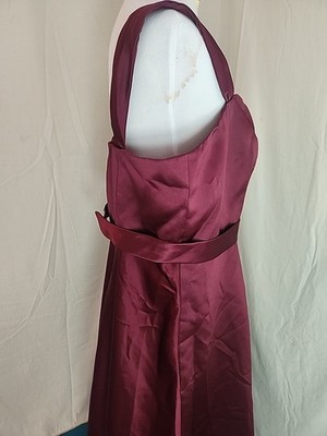 Ladies Davids Bridal Burgundy Dinner/Mother of Bride Size 16