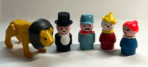 Vintage 1970s Fisher Price ~ Circus Train 991 ~ animal ~ lion ~ figures ~ clown