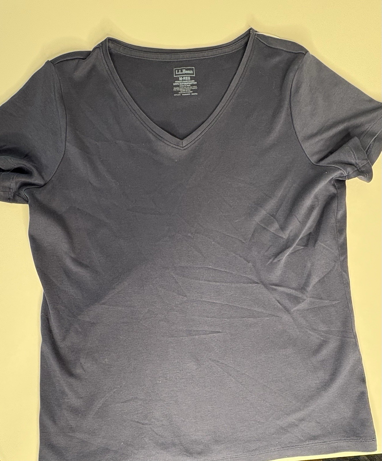 L.L. Bean Women’s 100% Supima Cotton V Neck Short Sleeve T-Shirt Navy Blue M